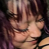 Озі Оголені