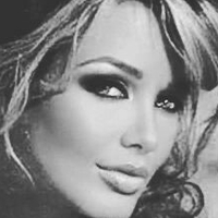 Памела Бардо Оголені