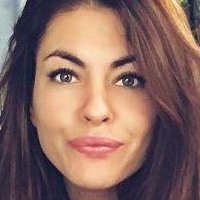 Памела Камасса Оголені