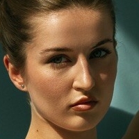 Пауліна Куровська Оголені