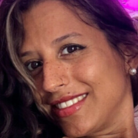 Куінстарб Оголені