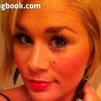 Ретайред Баріста Каллі Оголені