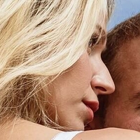 Сабіна Міхалов Оголені