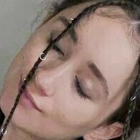 Сара Бернал Оголені