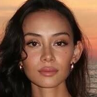 Сара Кобаяші Оголені