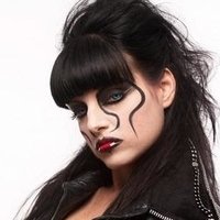 Сара-Джин Вілла Оголені