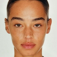 Шаніка Арнелле Оголені