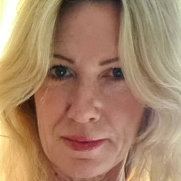 Палаюча Скорпіон-Сирена Оголені