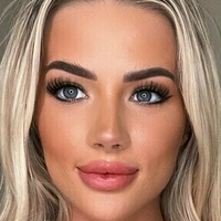 Скай Уайлд Оголені