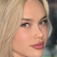 Софія Аріджан Оголені