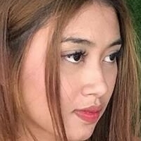 Сріаю Таріса Оголені