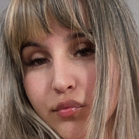 Скшинай Оголені