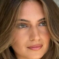 Талія Скотт Оголені