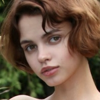 Толл Герл Оголені