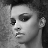 Талія Беллазеcca Оголені