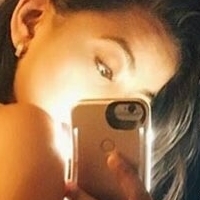 Найтовстіша Десі Бейб Оголені