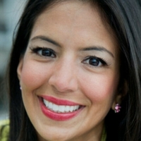 Вані Харі Оголені