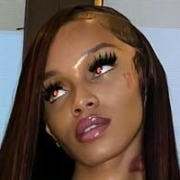 вбуст4ліях Оголені