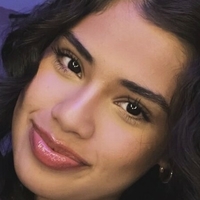 Вікторіая Джеймс Оголені