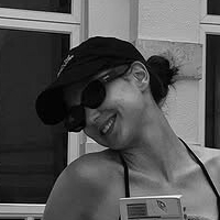 Віві Вонс Оголені