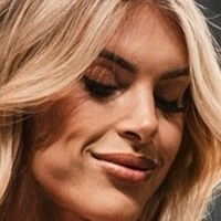 Уітні Лобро Оголені