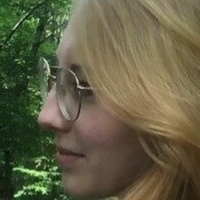 Ксенія млр Оголені