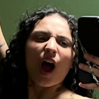 Ясемін Елда Оголені