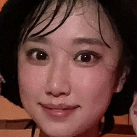 Юурі Адачі Оголені